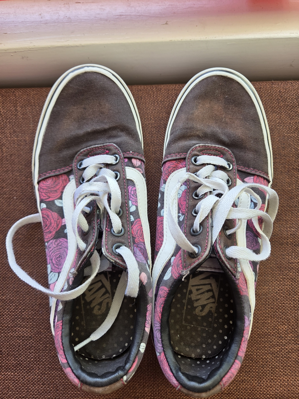 Vans Womens Canvas Sneakers